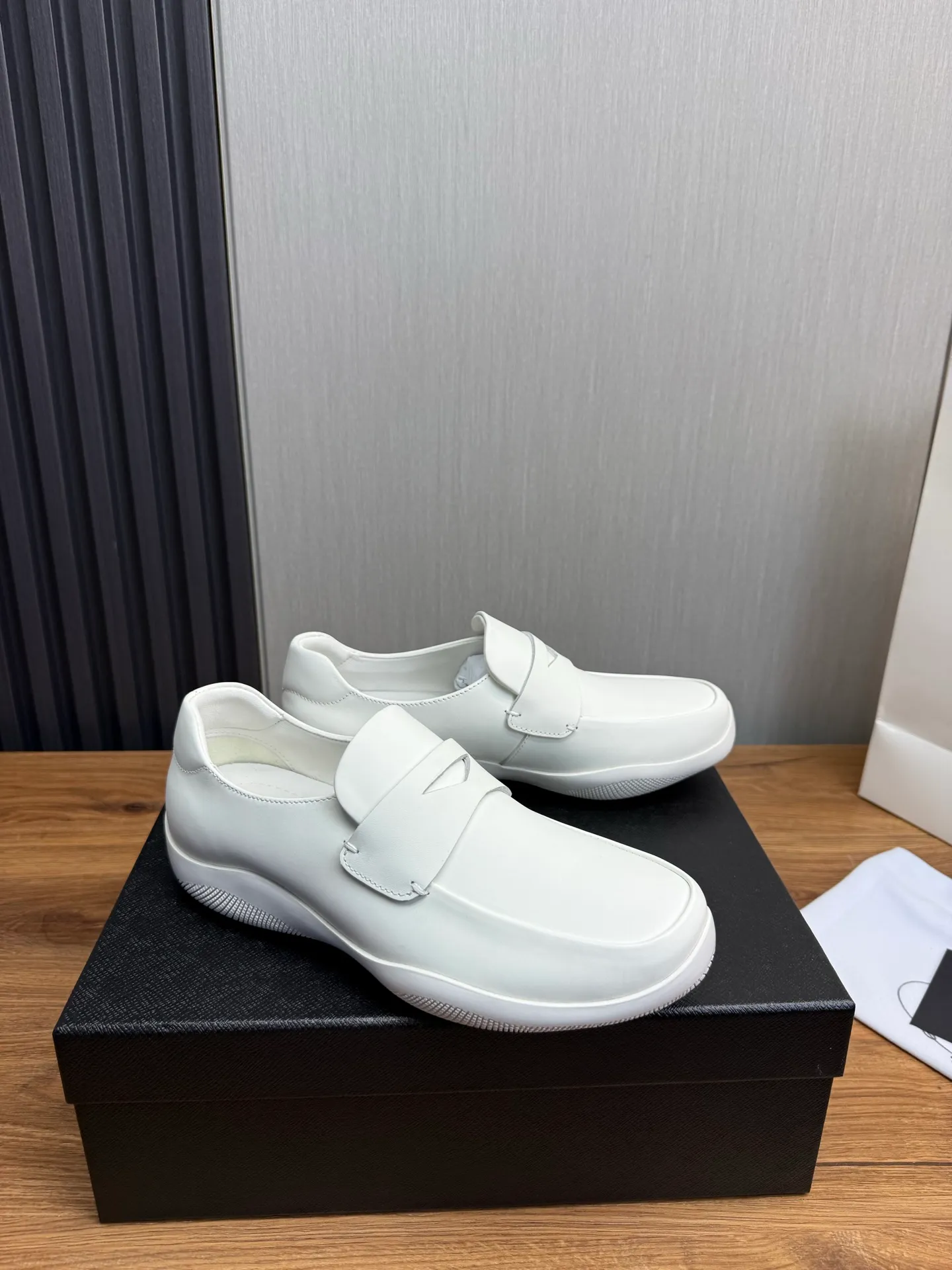 Men's shoes 💰760💰 [PRADA] New models synchronized with the official website, high-quality shipments ✔️Best sellers🔥 Original cowhide + cowhide lining, 1🆚1 replica, original original sole, 38-45 (men's 38.45 custom-made, non-refundable)